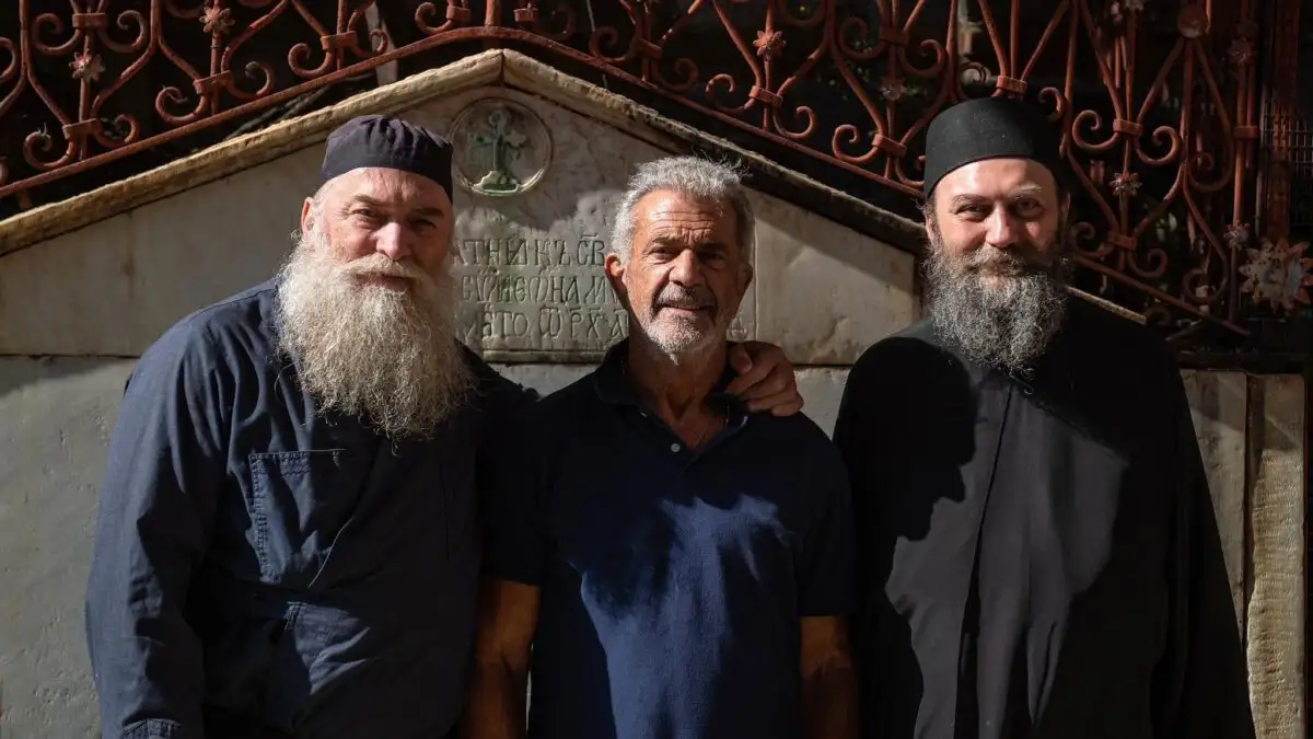 Ο Μελ Γκίμπσον στο Άγιο Όρος: Στη Μονή Χιλανδαρίου της Σερβικής Ορθόδοξης Εκκλησίας