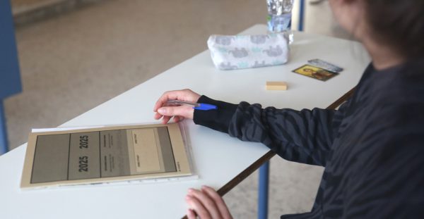 Πανελλαδικές 2025: Οι απαντήσεις στα Μαθηματικά και τη Βιολογία - ΒΙΝΤΕΟ