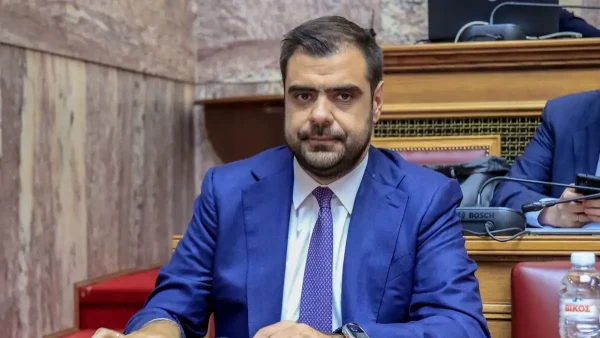 Παύλος Μαρινάκης για Μαρία Καρυστιανού: «Πώς γίνεται να απειλούν τη ζωή σου και του γιου σου και να μην λες τα ονόματα»