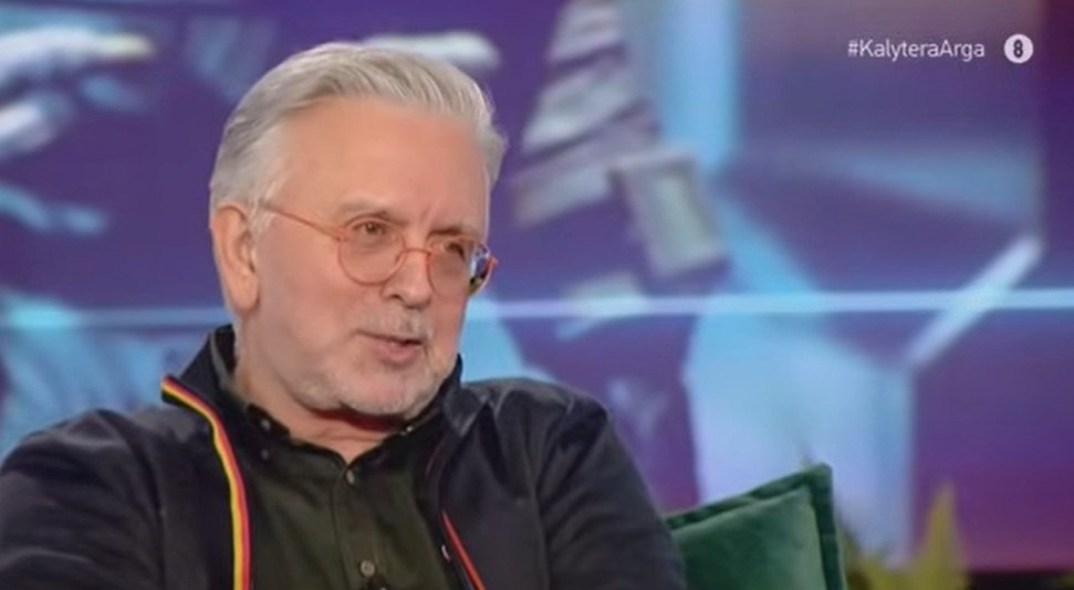 Δήμος Βερύκιος: Πέθανε ο αδερφός του σε ηλικία 57 ετών – «Λύγισε» ο δημοσιογράφος στον αέρα