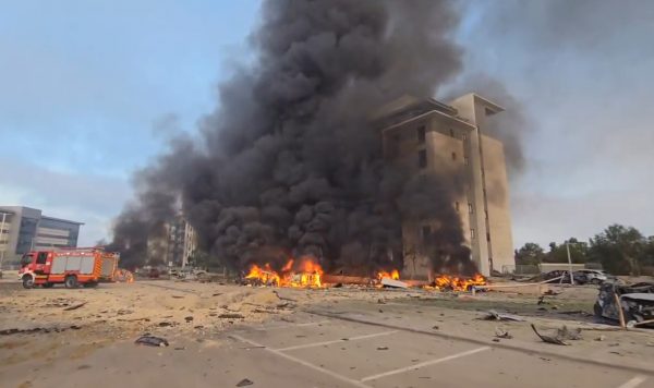 Κόλαση στη Μέση Ανατολή: Δεύτερη εβδομάδα σφοδρής σύγκρουσης μεταξύ Ισραήλ και Ιράν - «Παράθυρο» στη διπλωματία από Τραμπ