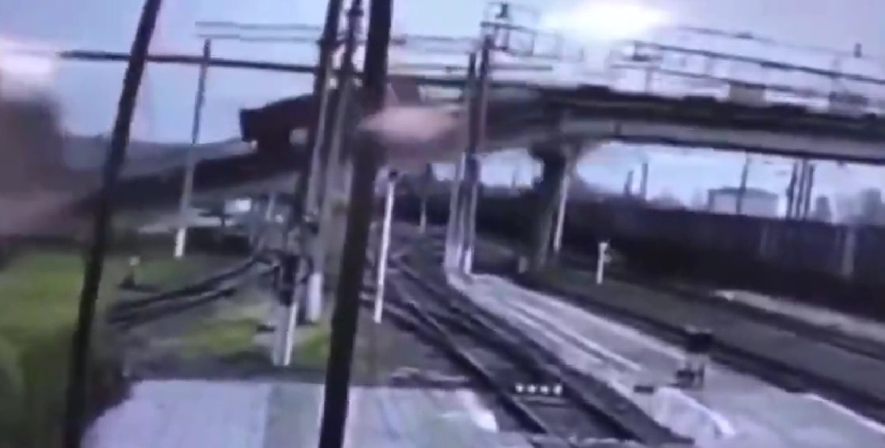 «Από εκρήξεις προκλήθηκε η κατάρρευση των γεφυρών»: Η επίσημη ανακοίνωση της Ρωσίας – 7 νεκροί και δεκάδες τραυματίες