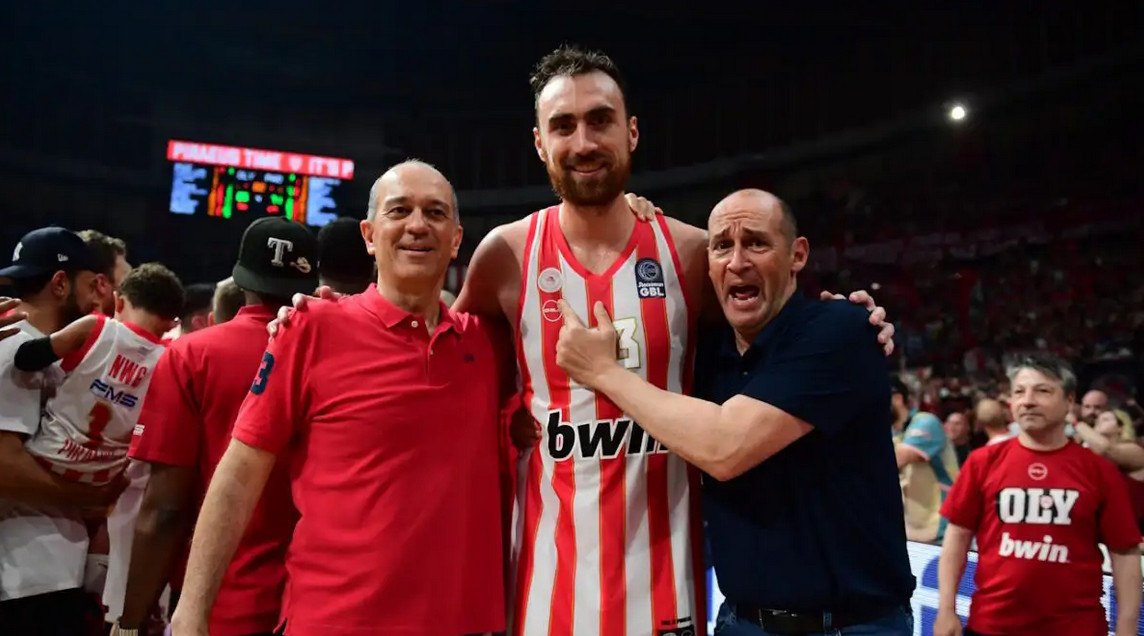 Ο Νίκολα Μιλουτίνοφ στον Ολυμπιακό μέχρι το 2028: «Έδεσε στο Λιμάνι ο Μίλου»