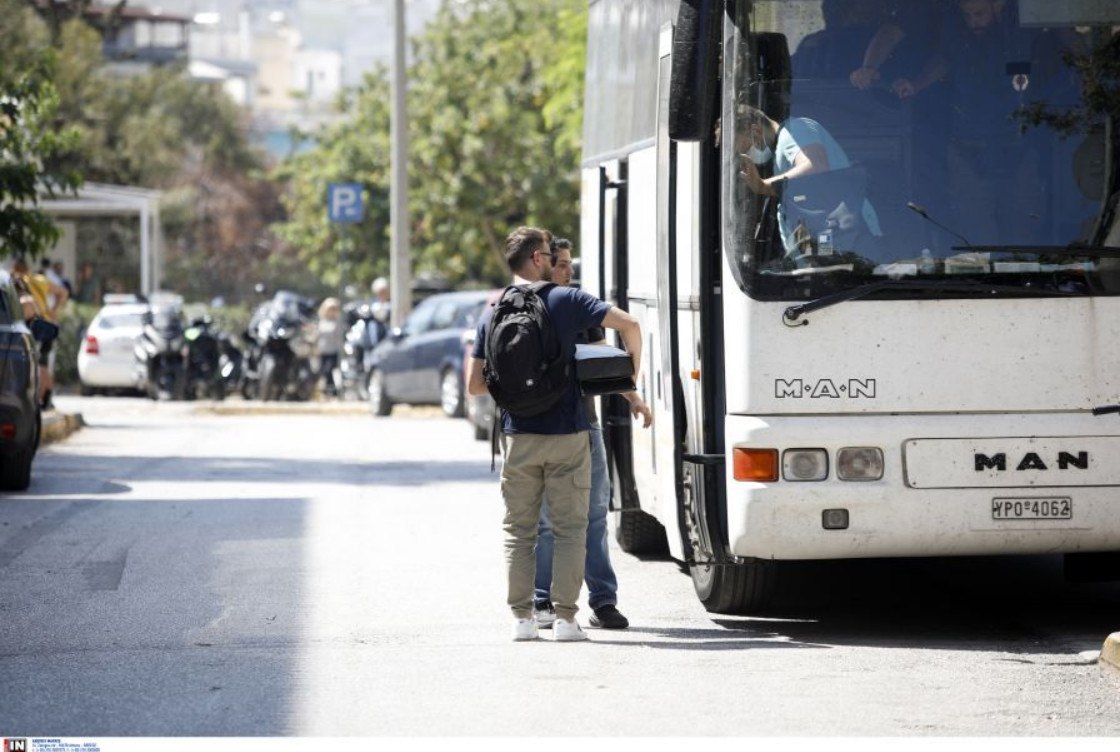 Σωρεία κακουργηματικών πράξεων για τους 13 συλληφθέντες οπαδούς μεγάλης ομάδας