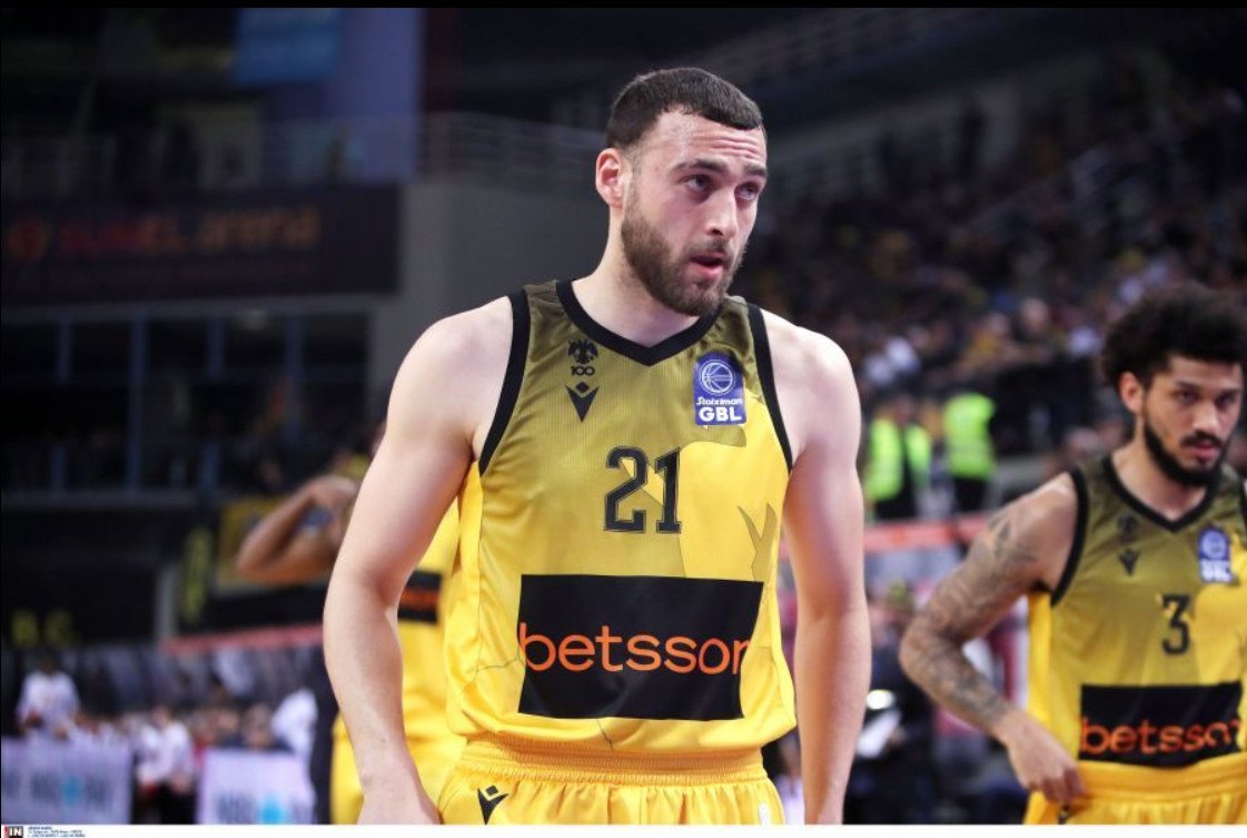 Όμηρος Νετζήπογλου: Υπογράφει για 4 χρόνια στον Ολυμπιακό