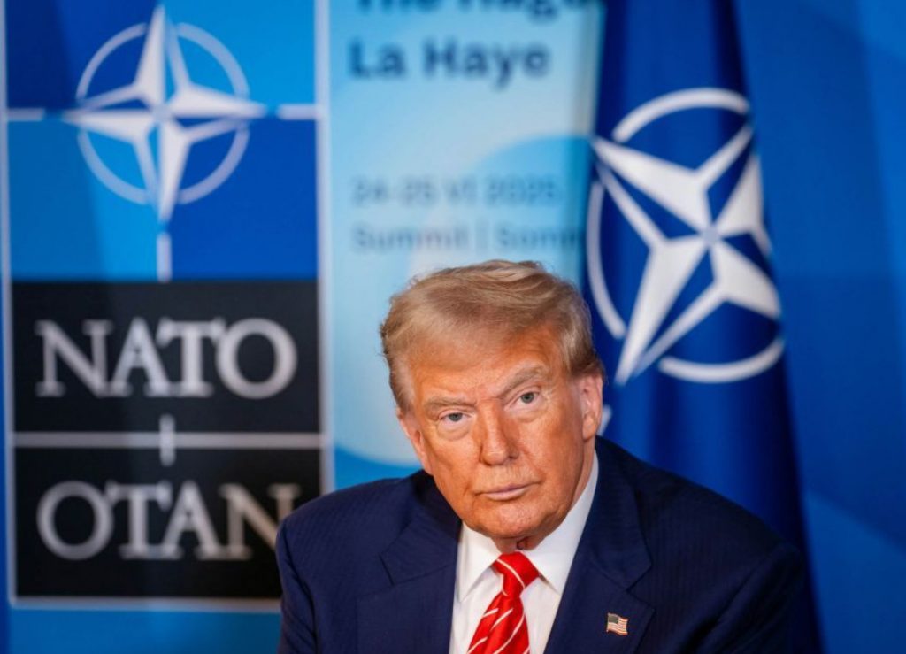 Τραμπ: «Η ενέργειά μου οφείλεται στην ασπιρίνη, στα πολύ καλά γονίδια και στα McDonald’s»