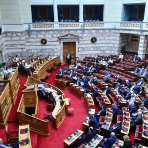 Με 159 «Ναι» υπερψηφίστηκε το νομοσχέδιο για τη μετάβαση του ΟΠΕΚΕΠΕ στην ΑΑΔΕ