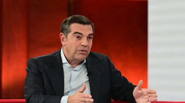 Τσίπρας: Βλέπουμε τους Ευρωπαίους ηγέτες να συμπεριφέρονται ως οι γελωτοποιοί του βασιλιά