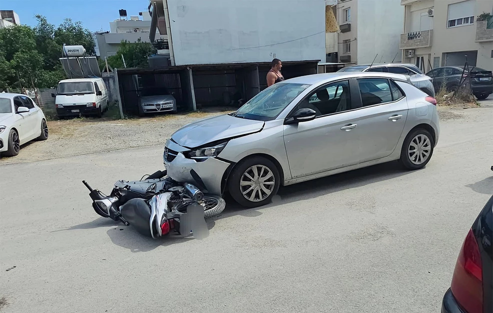 Νέα τραγωδία στην άσφαλτο: Νεκρός 45χρονος οδηγός μηχανής που συγκρούστηκε με αυτοκίνητο