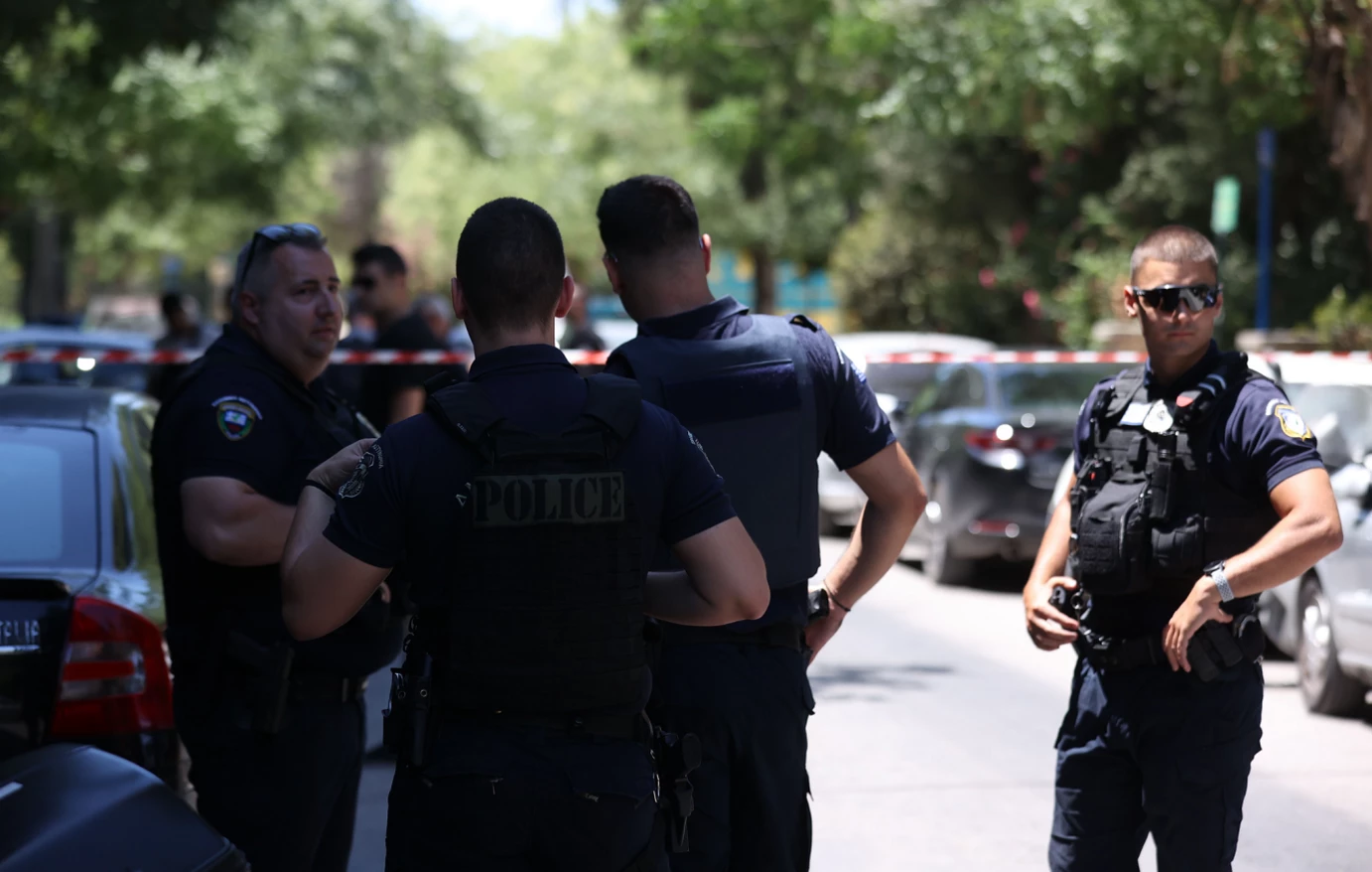 Συνελήφθη ο 22χρονος πιστολέρο για τους πυροβολισμούς σε καφετέρια στον Κολωνό