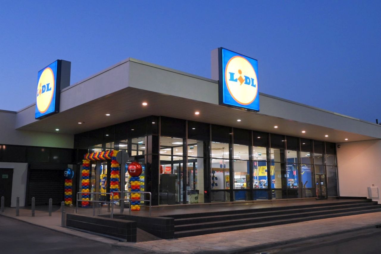 Η Lidl Ελλάς επανασυστήνει το κατάστημά της στον Ρέντη Αττικής με νέα πρότυπα καινοτομίας και εξυπηρέτησης