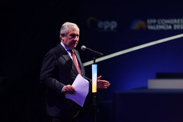 Ευρωπαϊκή Ένωση: Είναι έτοιμη να πλήξει τις ΗΠΑ με δασμούς ύψους 21 δισ. ευρώ, λέει ο Ιταλός ΥΠΕΞ