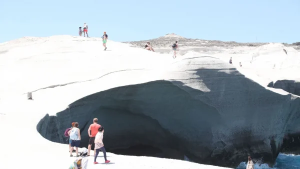 Παράνομη η οικοδομική άδεια για το ξενοδοχείο στο Σαρακήνικο - Όλο το πόρισμα της Εθνικής Αρχής Διαφάνειας