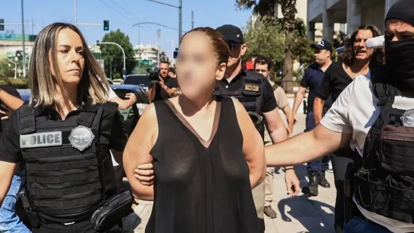 Απολογούνται οι 5 για τη δολοφονία του καθηγητή στην Αγία Παρασκευή - Τι θα υποστηρίξει η πρώην σύζυγός του