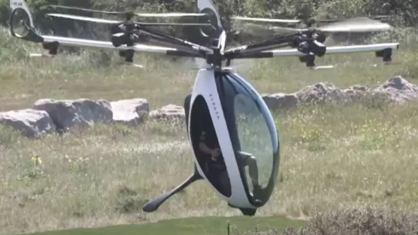 Γάλλος εφευρέτης προσπάθησε να διασχίσει τη Μάγχη με ένα AirScooter και απέτυχε