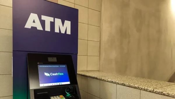 Κυβερνητικές πηγές: Αποφασισμένη να παρέμβει νομοθετικά η κυβέρνηση αν διαπιστώσει τραπεζικές χρεώσεις δύο ταχυτήτων