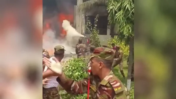 Πανικός στο Μπαγκλαντές: Αεροσκάφος έπεσε πάνω σε κτίριο πανεπιστημιούπολης – Τουλάχιστον ένας νεκρός – Σκληρές εικόνες