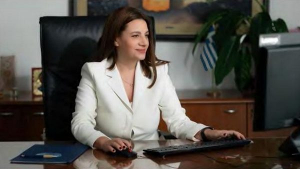 Η Γιάννα Χορμόβα από την Ευρυτανία νέα διοικήτρια στην ΔΥΠΑ