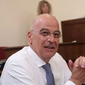 Δένδιας: Τις Άγιες Ημέρες η σκέψη μας βρίσκεται στα στελέχη των Ενόπλων Δυνάμεων που είναι μακριά από τις οικογένειές τους