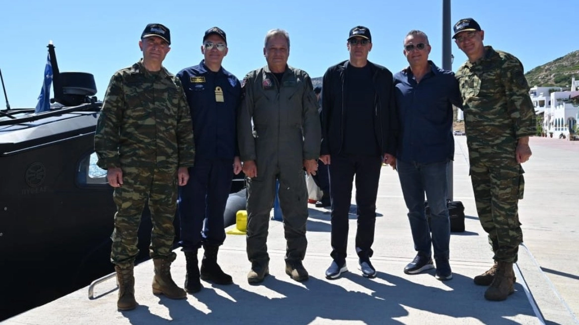 Στους Λειψούς ο Δένδιας μαζί με τον Α/ΓΕΕΘΑ και τους αρχηγούς των τριών επιτελίων