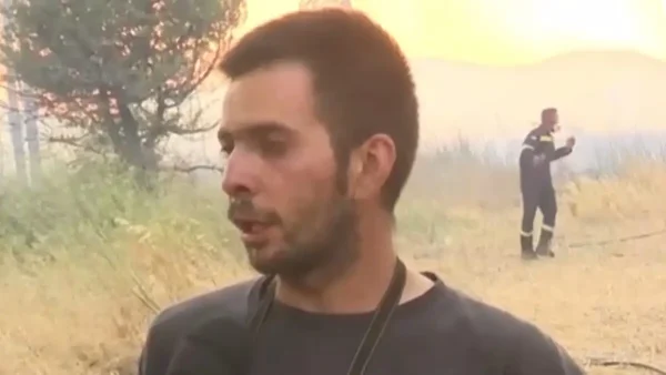 Φωτιά στην Αττική: «Διαπιστώσαμε μια κόλαση, είπα ότι θα καώ ζωντανός» λέει εθελοντής πυροσβέστης
