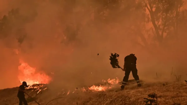 Έτσι φαίνονται από το διάστημα οι φωτιές σε Αττική, Εύβοια, Μεσσηνία, Κύθηρα, Λακωνία και Κρήτη