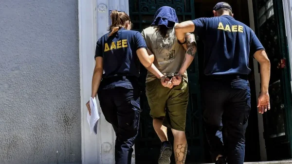 Φωτιά στον Φενεό Κορινθίας: Στη φυλακή οι δυο συλληφθέντες για τη φωτιά