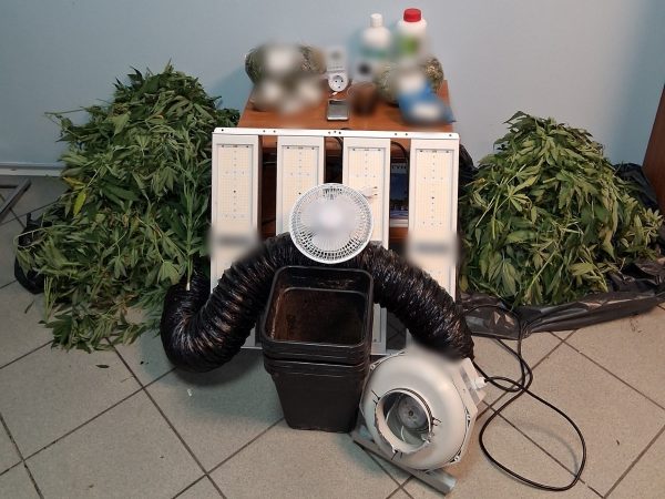 Συνελήφθη με πάνω από 10 κιλά αποσπάσματα κάνναβης