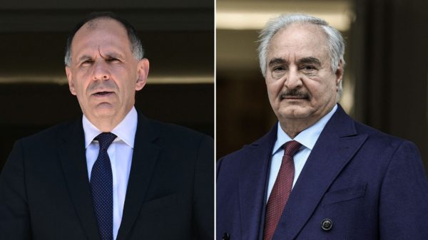 Γιώργος Γεραπετρίτης: Συνάντηση μιας ώρας με τον Χαφτάρ στη Βεγγάζη - Συναντάται και με τον γιο του