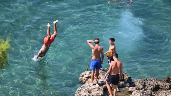 Θερμικός θόλος φέρνει καύσωνα διαρκείας στην Ελλάδα με θερμοκρασίες έως 43°C – Ακραίος κίνδυνος πυρκαγιάς