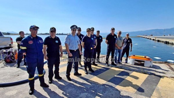 Συναγερμός στο λιμάνι της Στυλίδας για αντιμετώπιση θαλάσσιας ρύπανσης - Δείτε εικόνες