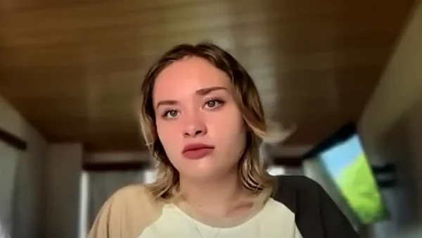 Σε αναπηρικό αμαξίδιο το μοντέλο από την Ουκρανία που κακοποιήθηκε σε πάρτι στο Ντουμπάι - Έχει χάσει 10 εκ. οστού από το πόδι της