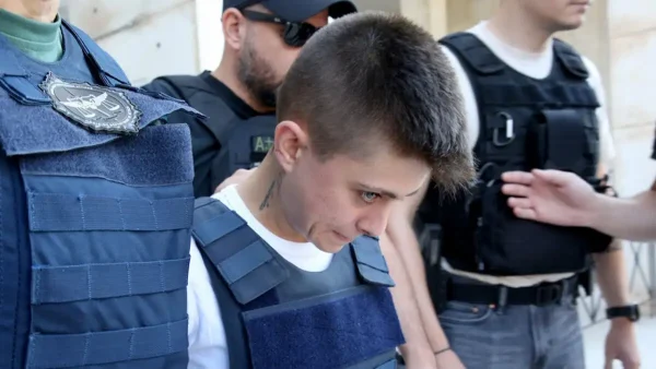 Ειρήνη Μουρτζούκου: Από τα 14 έχω δυο εαυτούς - Η συγκλονιστική συνομιλία με τη γιαγιά του Παναγιωτάκη μέσα από τη ΓΑΔΑ