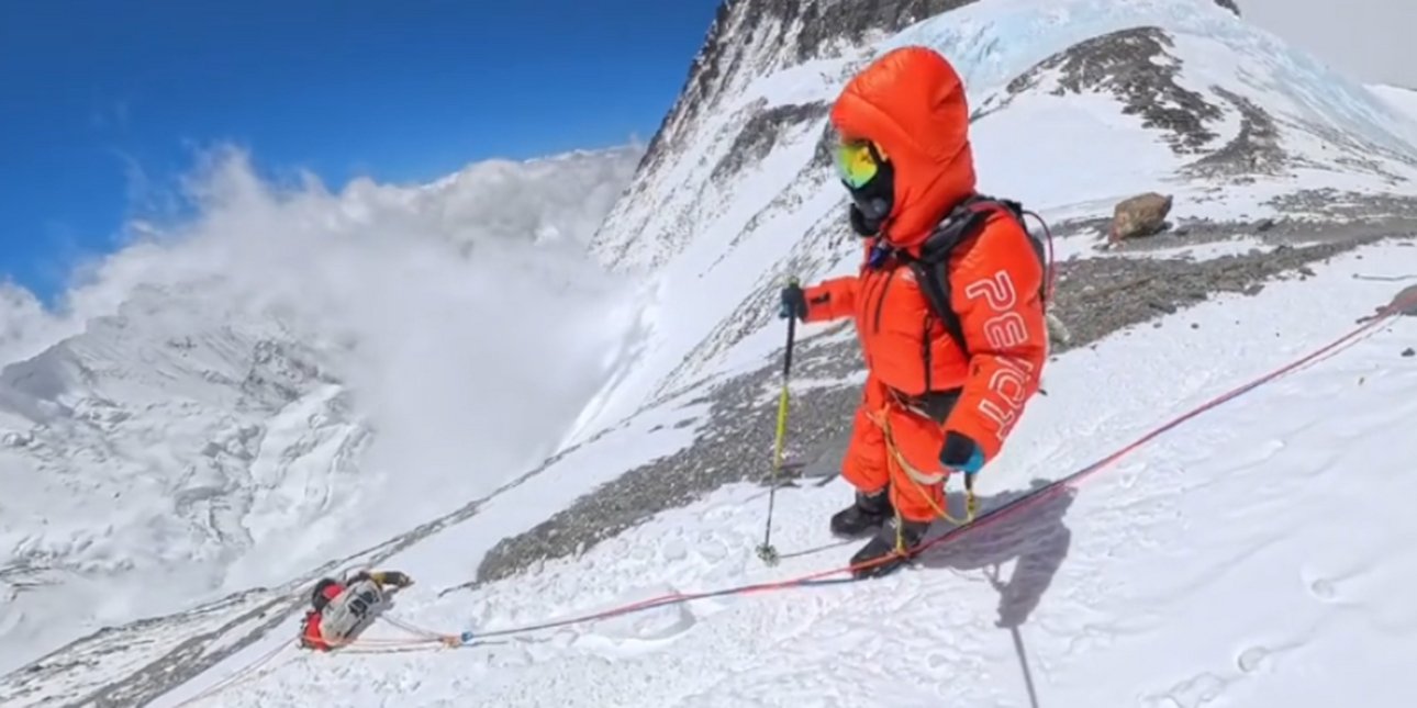 Συγκλονιστικό βίντεο από το Έβερεστ με ορειβάτες να περπατούν δίπλα σε σορούς -330 νεκροί στις πλαγιές του, από το 1921