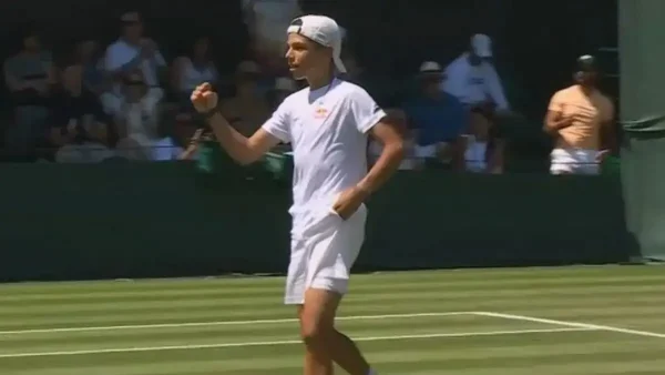Ο Ραφαήλ Παγώνης ηττήθηκε με ανατροπή από τον Φράιντακ στον τελικό του Wimbledon U14