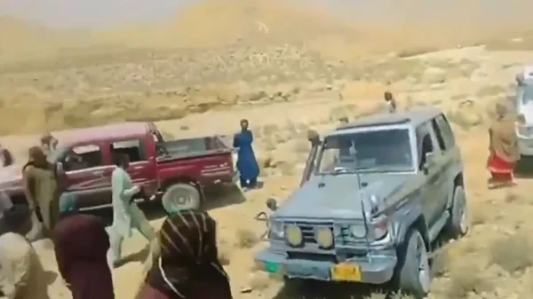 Φρίκη στο Πακιστάν με «έγκλημα τιμής» που παρακολούθησαν σε βίντεο 200 εκατ. άνθρωποι: «Περπάτα 7 βήματα μαζί μου πριν με πυροβολήσεις»