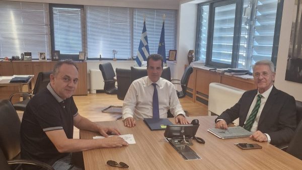 Στον Θάνο Πλεύρη ο Πανουργιάς Παπαϊωάννου για την απομάκρυνση της Δομής στις Θερμοπύλες