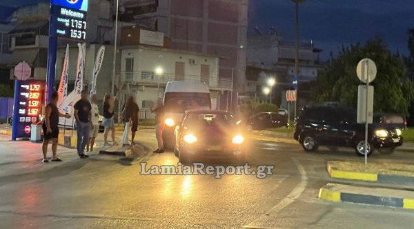 Λαμία: Παράσυρση γυναίκας σε κυκλικό κόμβο - Δείτε εικόνες