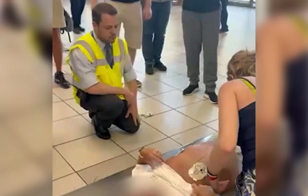Συγκλονιστικό βίντεο: Άνδρας έπαθε ανακοπή στο αεροδρόμιο της Ρόδου και τον επανέφερε στη ζωή μία παιδίατρος