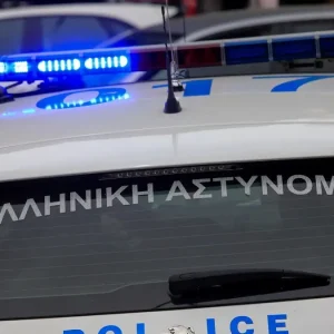 Πτολεμαΐδα: 16χρονος λήστεψε σούπερ μάρκετ με την απειλή μπαλτά – Είχε προσπαθήσει να κλέψει κι άλλα καταστήματα
