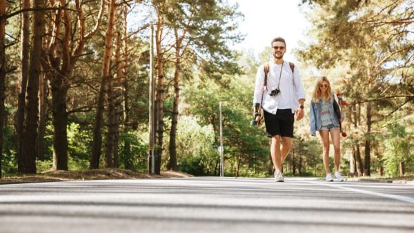 Διαλειμματικό περπάτημα: Το ιαπωνικό μυστικό που υπόσχεται απώλεια βάρους και περισσότερη δύναμη
