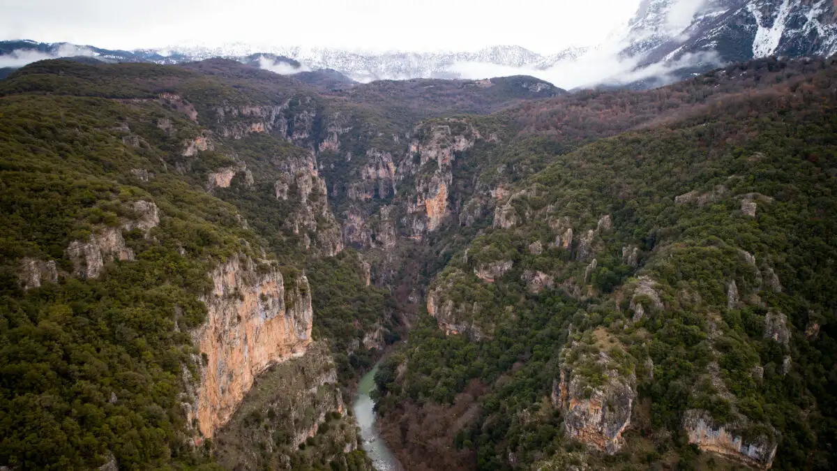Επιχείρηση διάσωσης γυναίκας στο φαράγγι του Βίκου