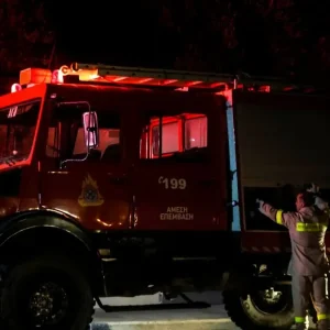 Καλλιθέα: Βίντεο από την φωτιά στο διαμέρισμα που πέθαναν δύο άνδρες: Ακούστηκε έκρηξη και ακολούθησαν φλόγες