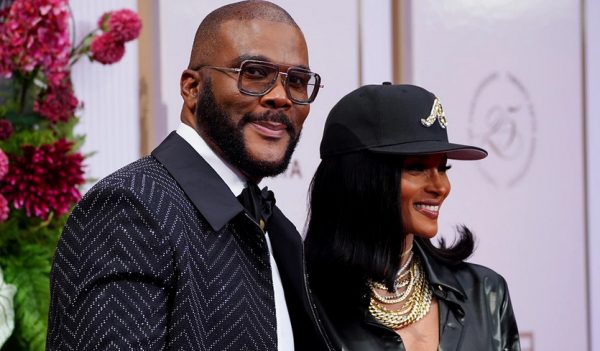 Ο δισεκατομμυριούχος που απέλυσε τη θεία του και «έκοψε» τα λεφτά προς τα μέλη της οικογένειάς του: Δεν είμαι «κοινωνική πρόνοια»