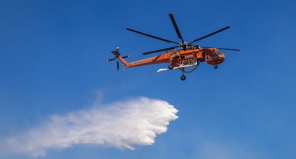 Έσβησε η φωτιά στη Λάρισα, στην περιοχή Σπηλιά του δήμου Τεμπών - Σηκώθηκαν και εναέρια μέσα