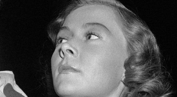 Η βραβευμένη με Όσκαρ ηθοποιός που παντρεύτηκε τον 13χρονο θετό γιο της – Σκοτάδι, τζόγος, ναρκωτικά και κατάθλιψη