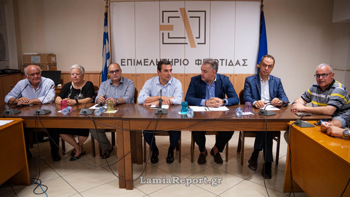 Στο Επιμελητήριο Φθιώτιδας ο Κώστας Σκρέκας: Θέλουμε περισσότερες και καλύτερες αμειβόμενες θέσεις εργασίας