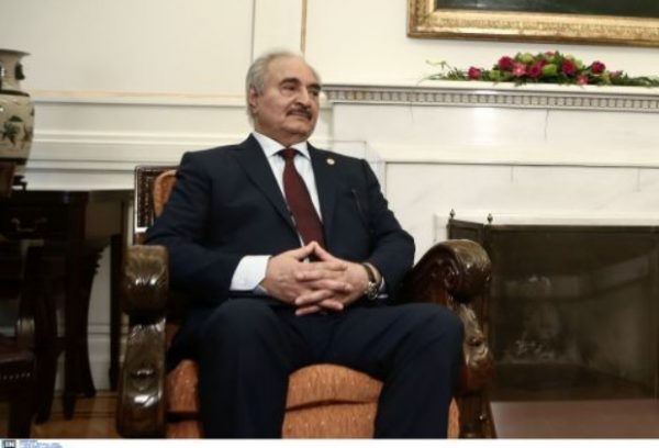 Πρωτοφανής κρίση στην ανατολική Λιβύη, ο Χαφτάρ χαρακτήρισε ανεπιθύμητη την ευρωπαϊκή αντιπροσωπεία