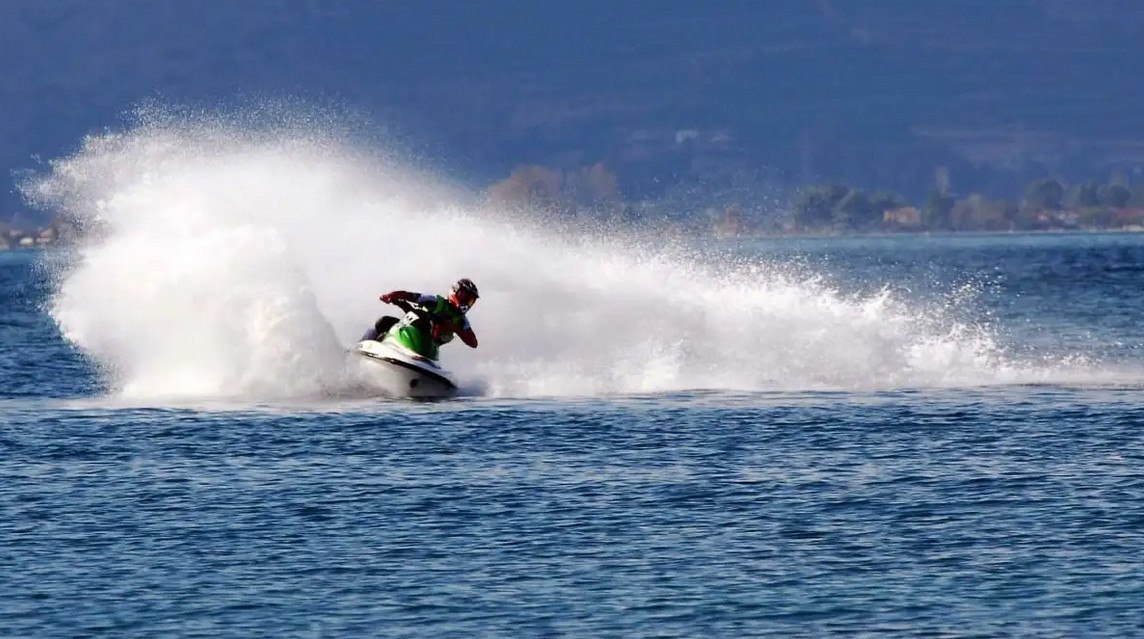 Ρέθυμνο: Σοβαρό ατύχημα με τζετ σκι – Τραυματίστηκε 19χρονος