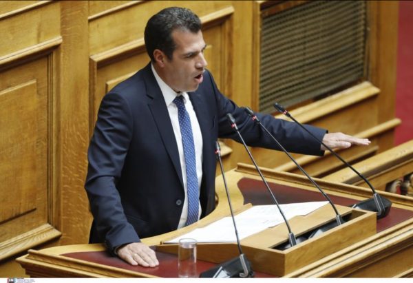 Πλεύρης: Χωρίς αιφνιδιασμούς η δημιουργία προσωρινών χώρων υποδοχής στην Κρήτη